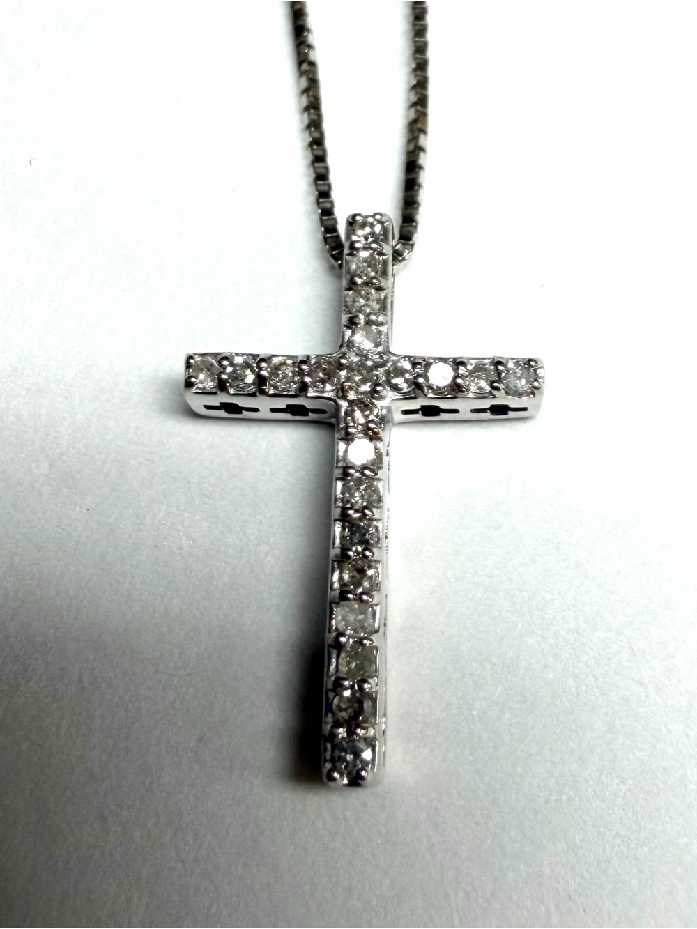 10k White Gold .30ctw Natural Diamond Cross Pendant Necklace
